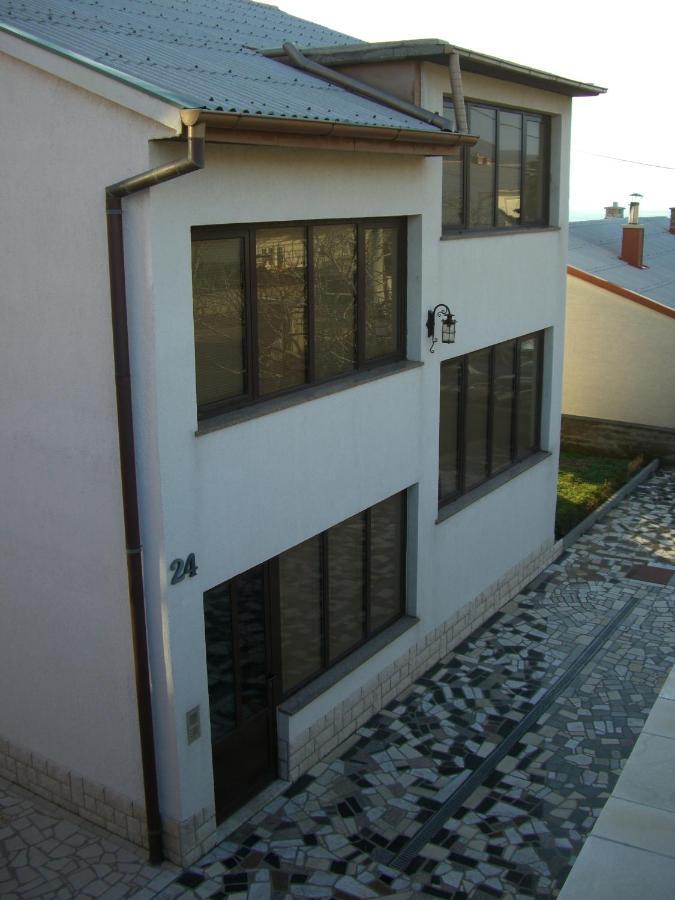 Apartment Ferias Сен Екстериор снимка